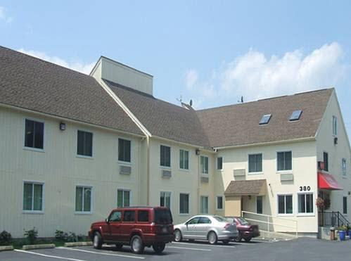 Americas Best Value Inn New London Mystic Экстерьер фото