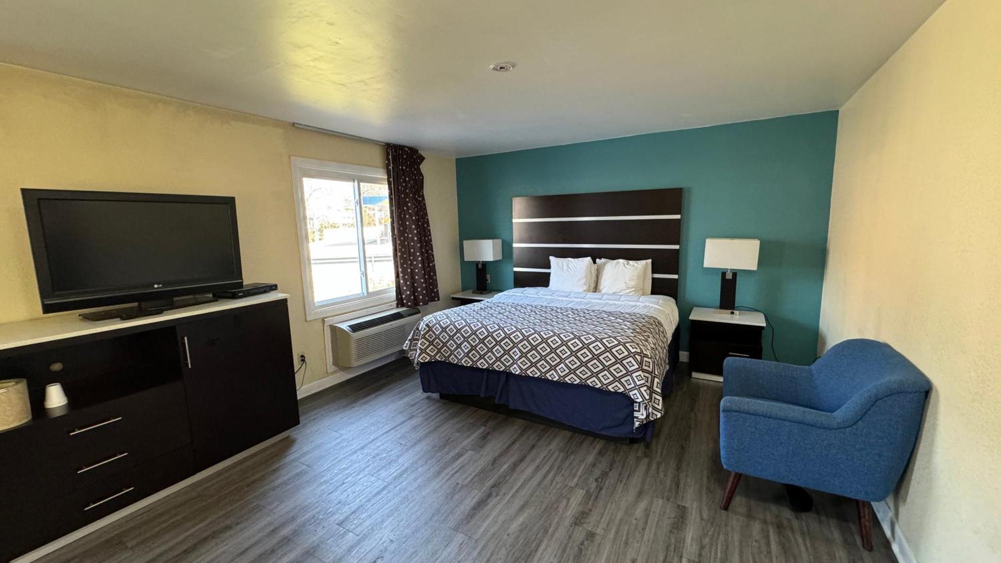 Americas Best Value Inn New London Mystic Экстерьер фото