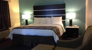 Americas Best Value Inn New London Mystic Номер фото