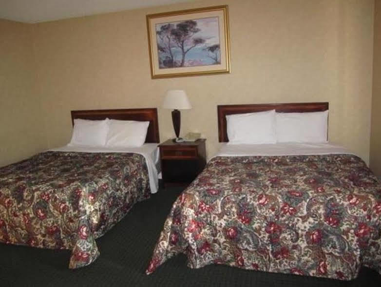 Americas Best Value Inn New London Mystic Экстерьер фото